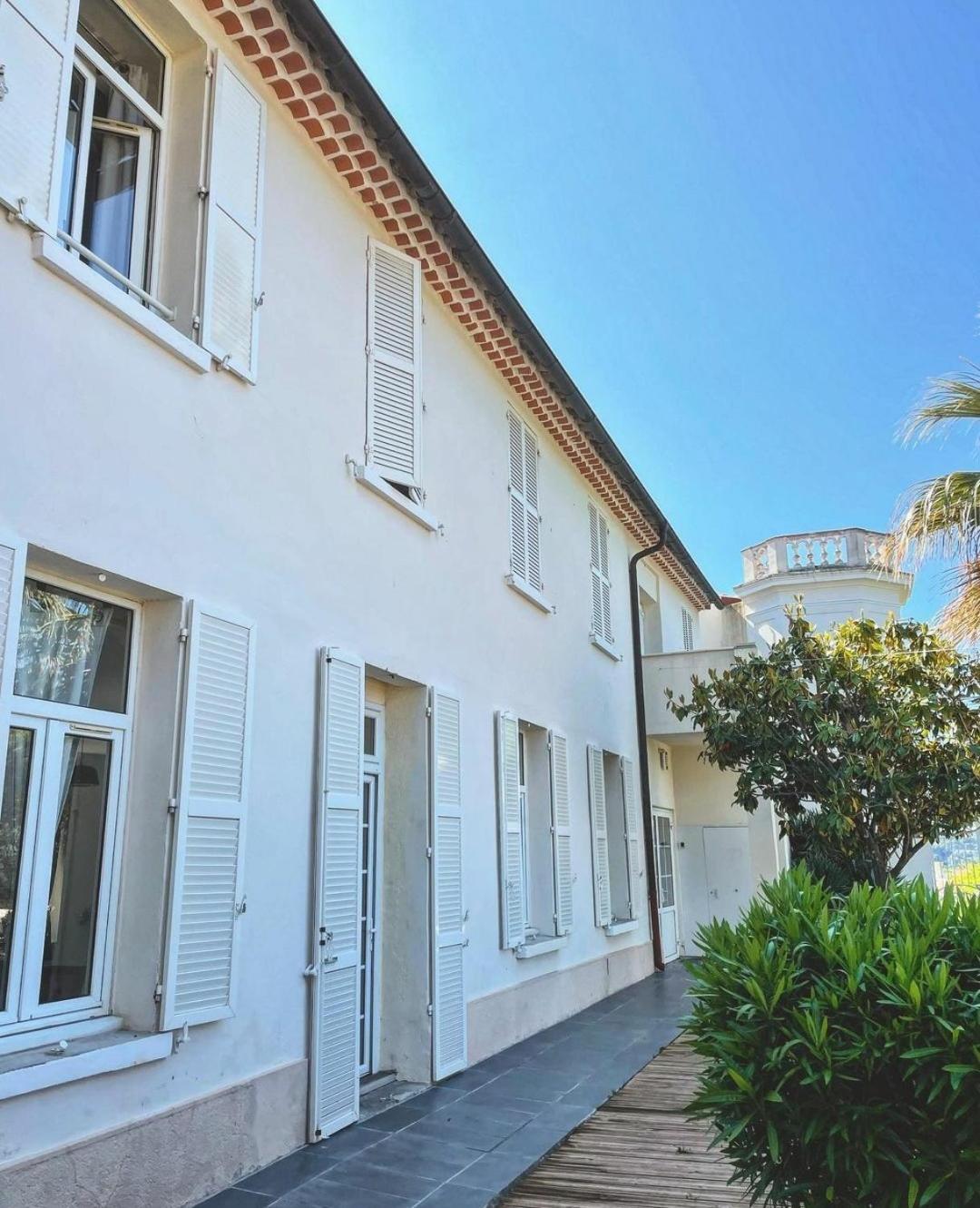 לה סיין סור-מר Villa-Chateau Les Terrasses - Tamaris, Plage Des Sablettes, Mer Au Bas De La Propriete מראה חיצוני תמונה